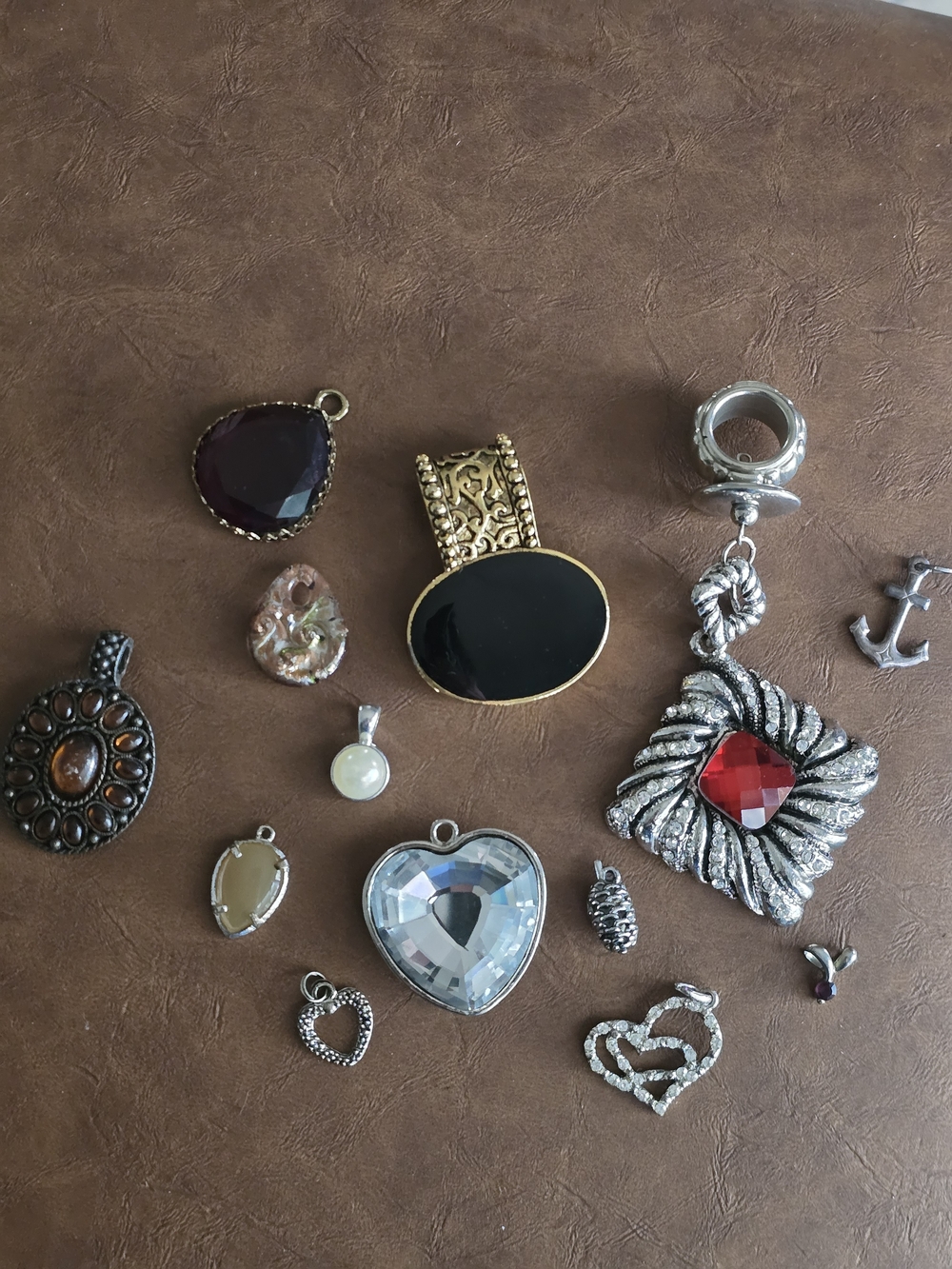 Assorted Heart & Gemstone Pendant Collection – Mixed Colors